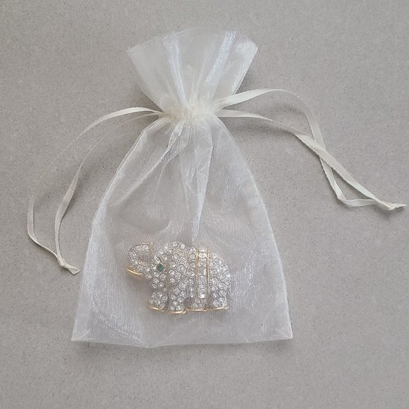 Elephant Brooch, Rhinestones with Green Eye Detail - Picture 3 of 4